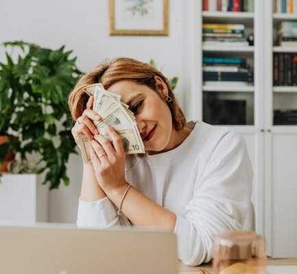 5 Essential Tips for Boosting Your Financial Well-being Today