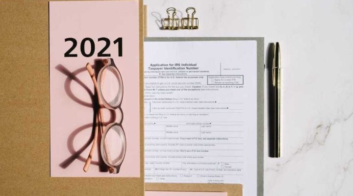 5 Essential Steps to Achieving Financial Stability in 2021: Expert Tips for Building Wealth and Securing Your Future