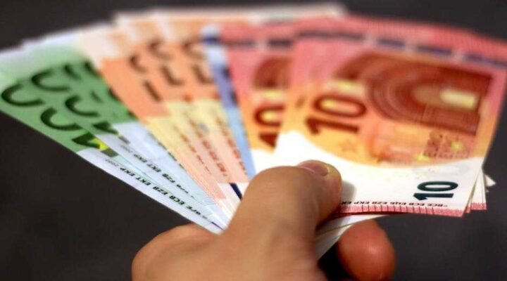 Master Your Money: 10 Steps to Financial Freedom